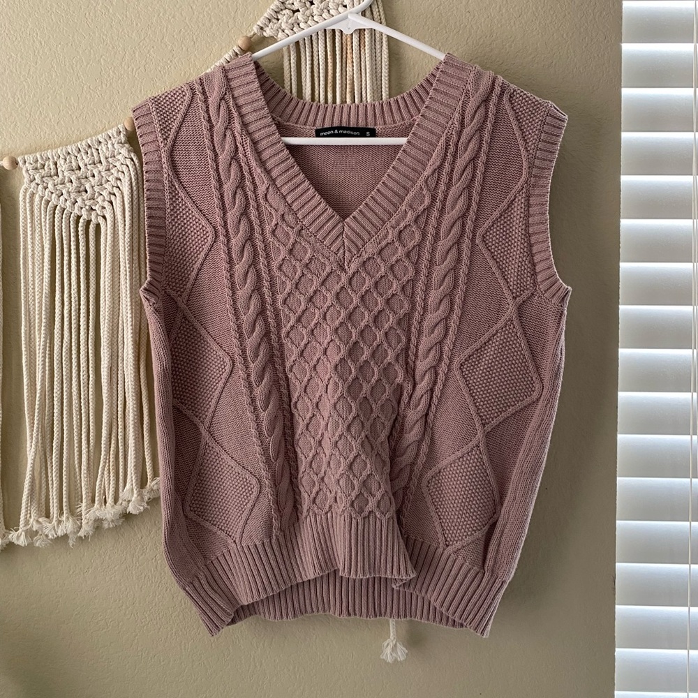 Cropped Sweater Vest
